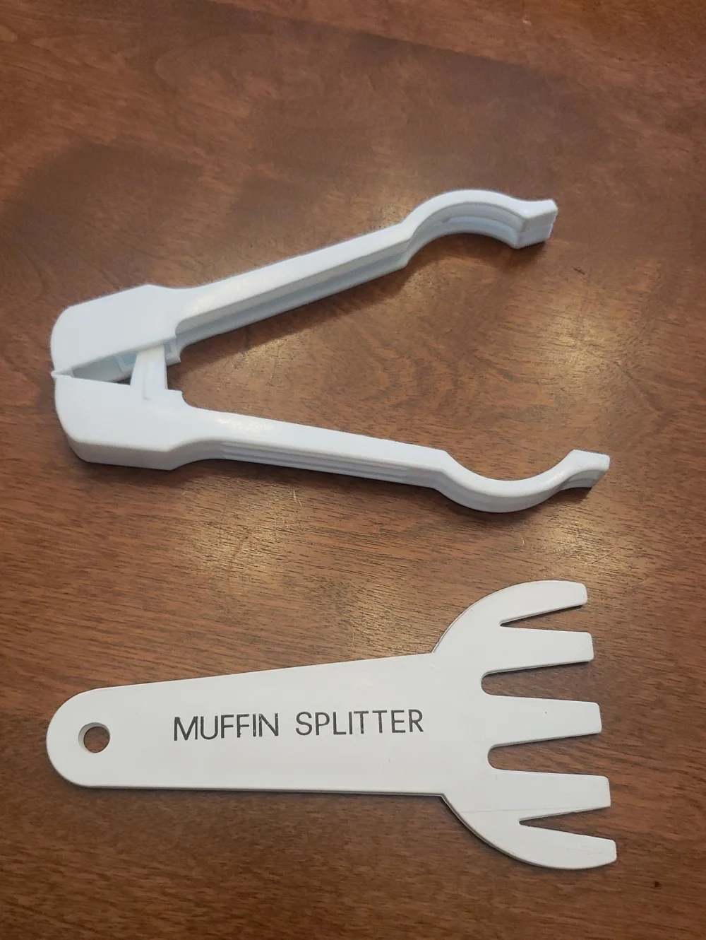 Vtg White Muffin Splitter and Serving Tongs (Set Of 2)
